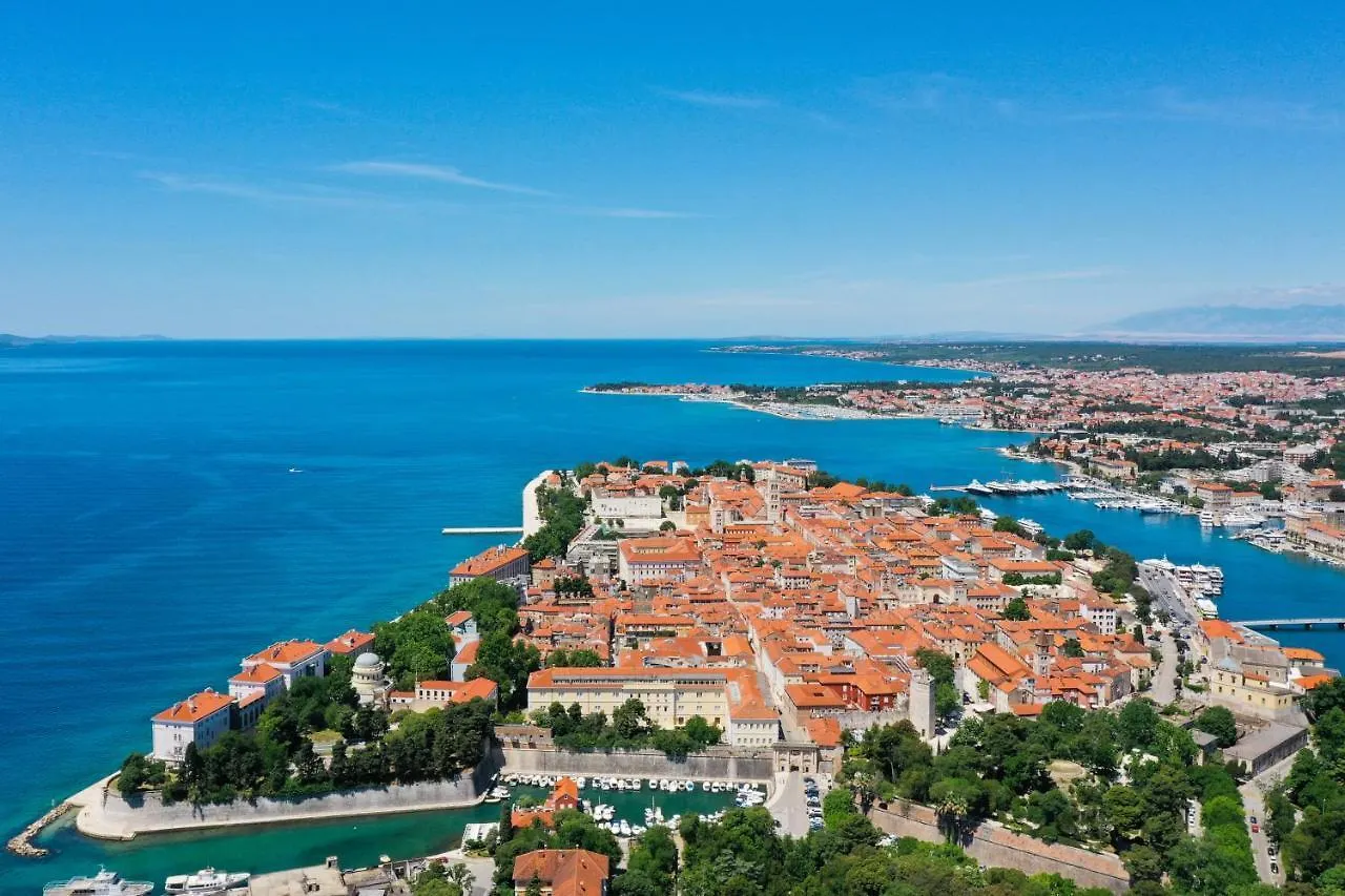 Caisa - Amber 20M From The Sea Apartment Zadar